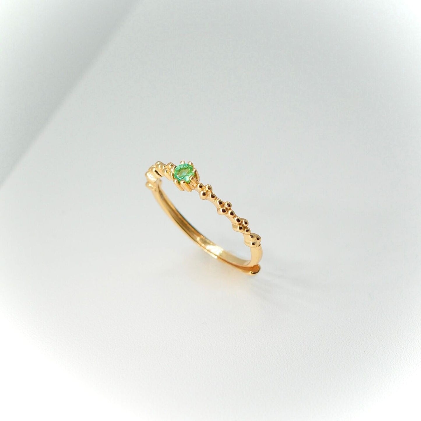 Dainty Emerald Ring