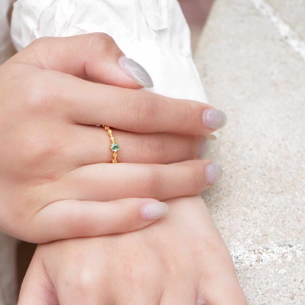 Dainty Emerald Ring