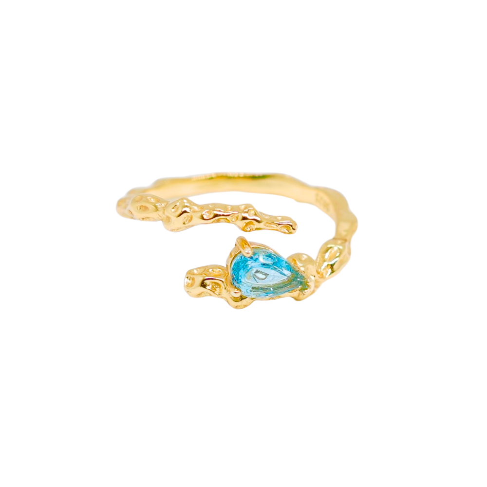 Alluring Topaz Ring