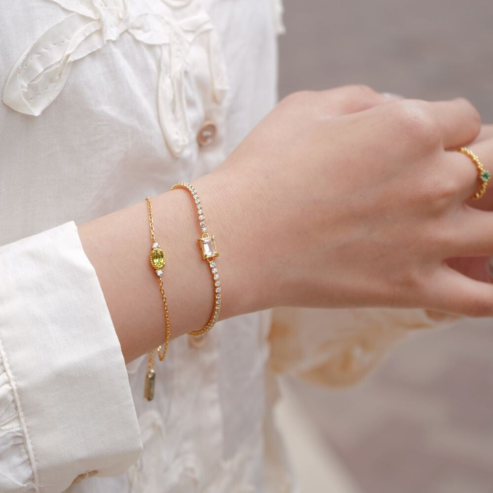 Delicate Peridot Bracelet