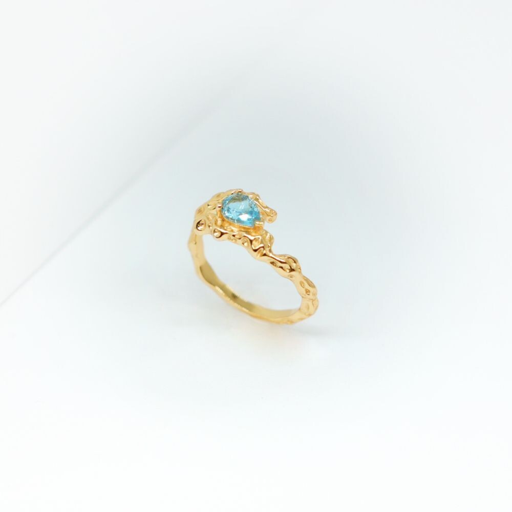 Alluring Topaz Ring